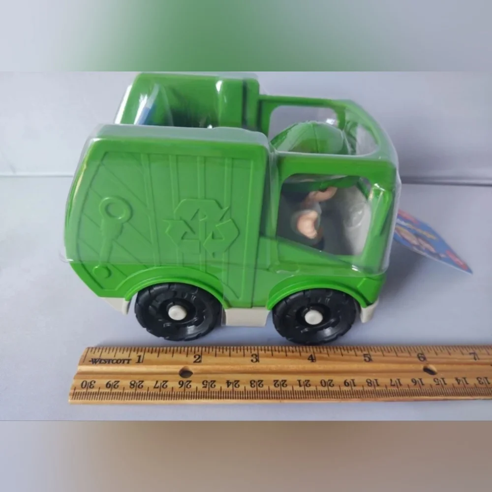 Little People Recycle Garbage Truck NWT Fisher Price - Picture 3 of 4